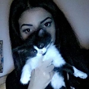 Meet your Posher, Zaynab